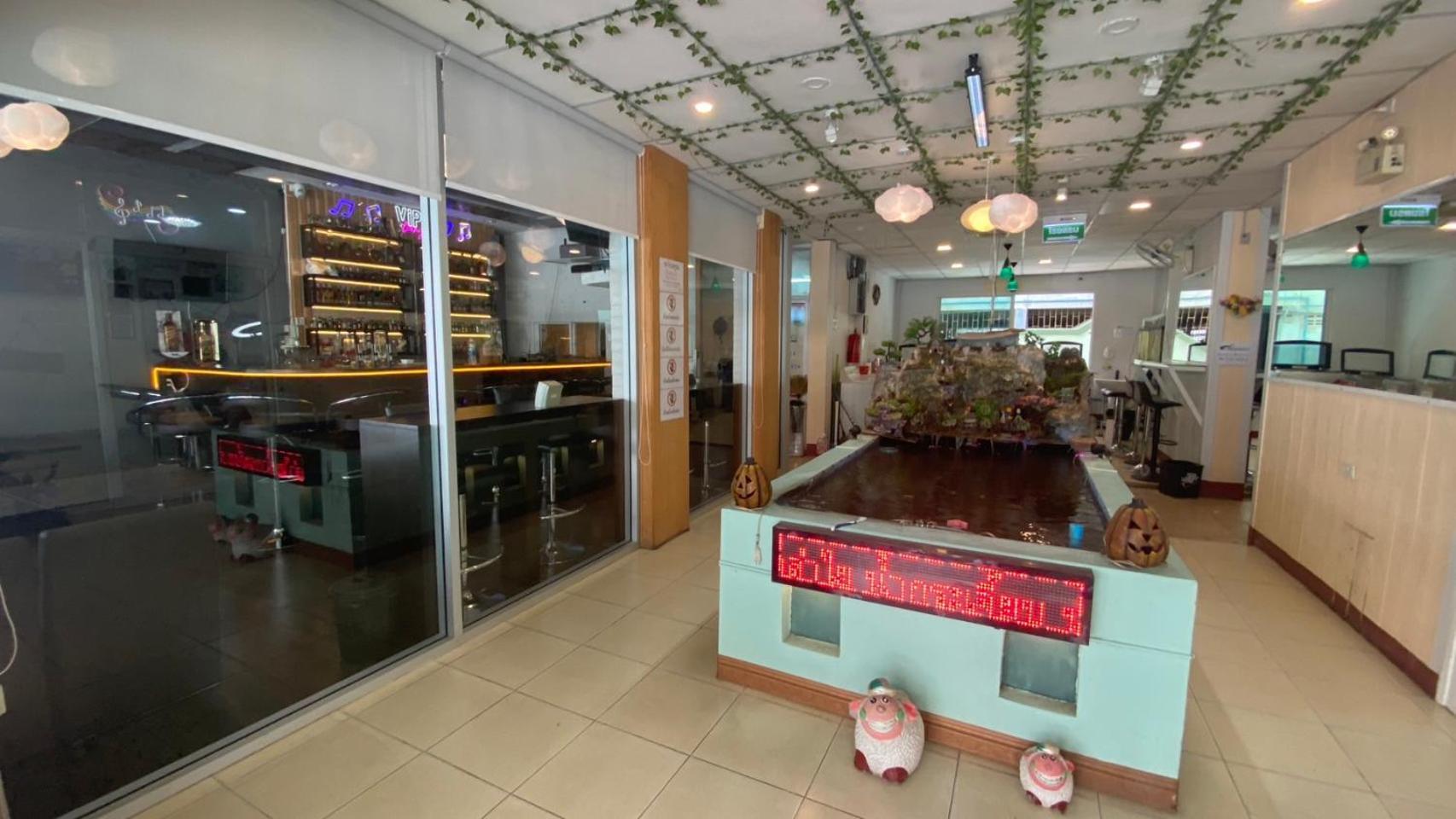 Alongkorn Hotel By Sb Samut Songkhram Экстерьер фото