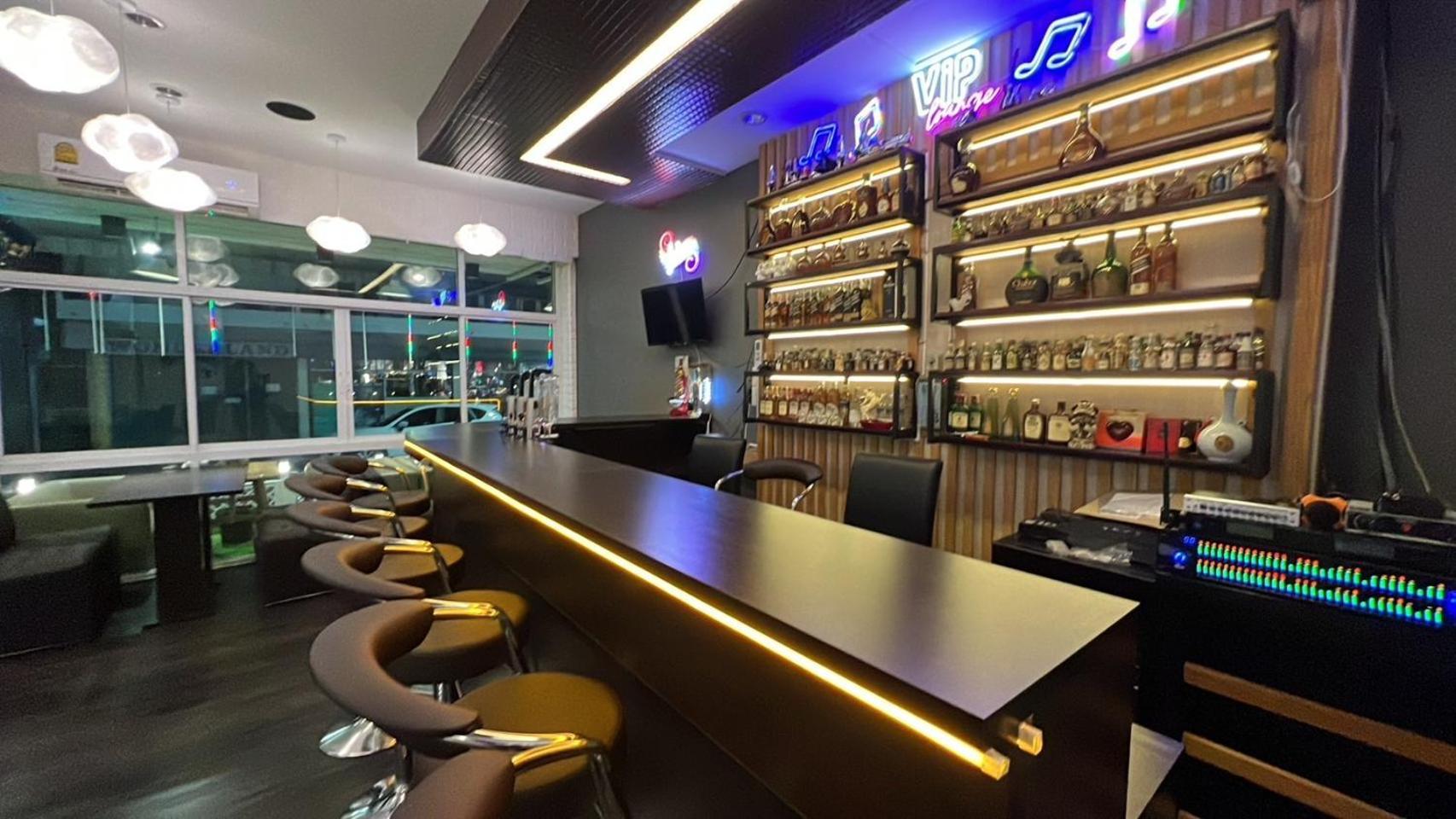 Alongkorn Hotel By Sb Samut Songkhram Экстерьер фото
